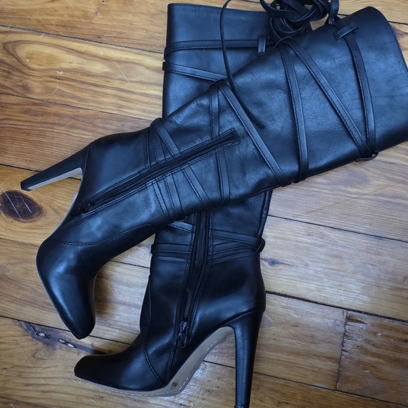 Vince Camuto New Black Leather Lace-Up Knee-High Boots Sz 6 - Picture 4 of 5